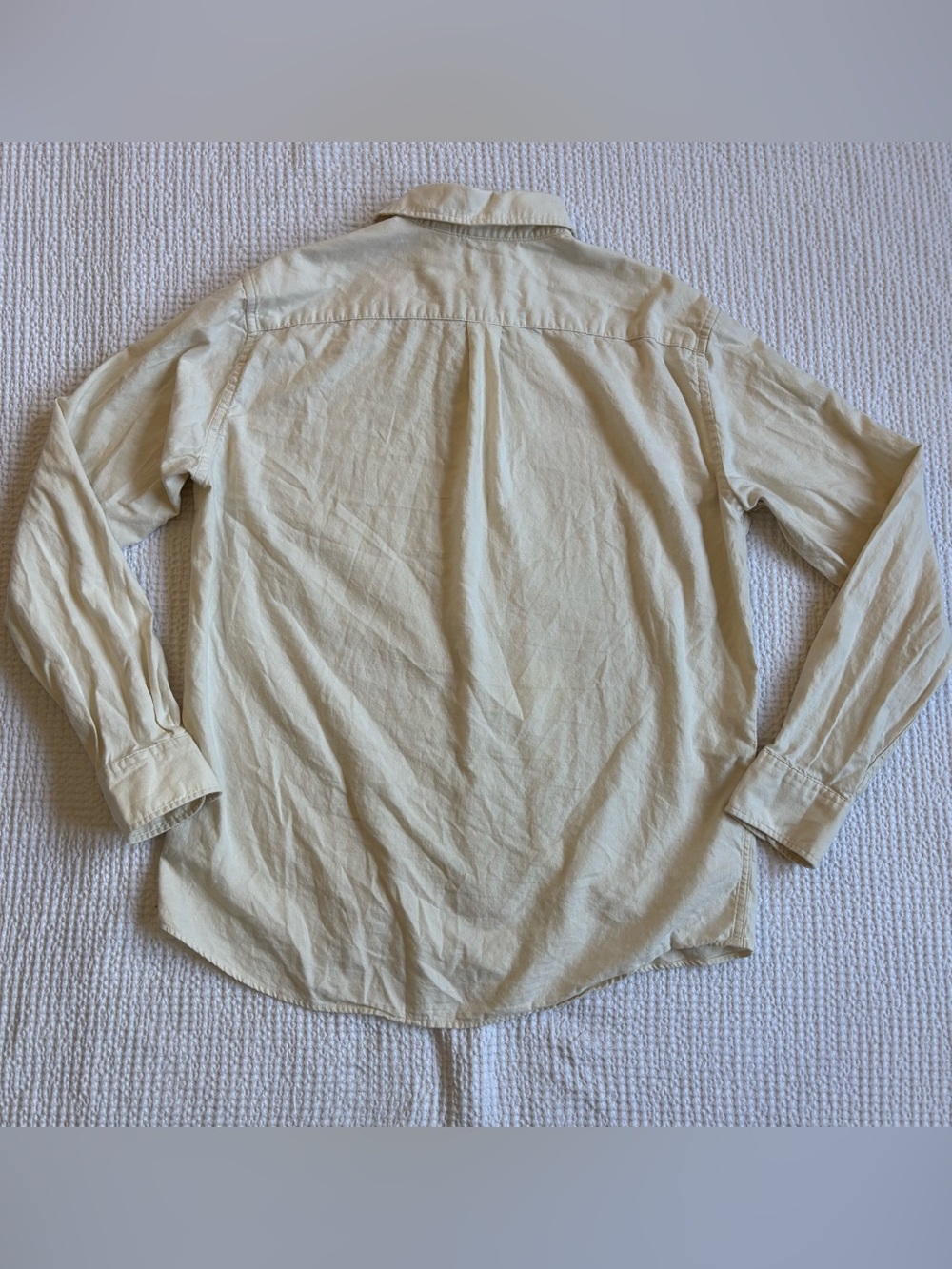 Uniqlo Men's Light Cream Long-Sleeve Button-Down Shirt - Picture 3 of 3